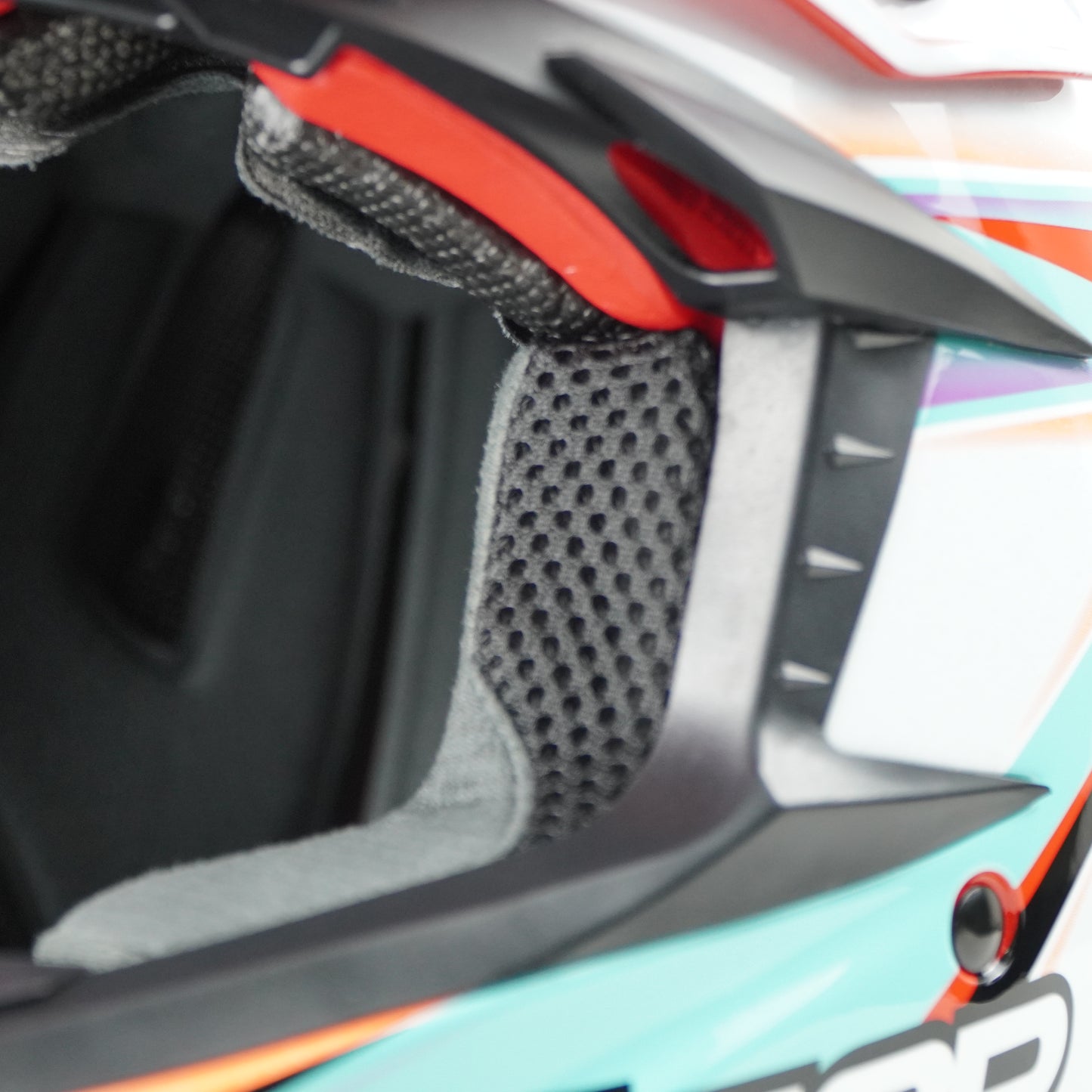 Bell Helmet Moto-9S Flex (Tagger Edge White)