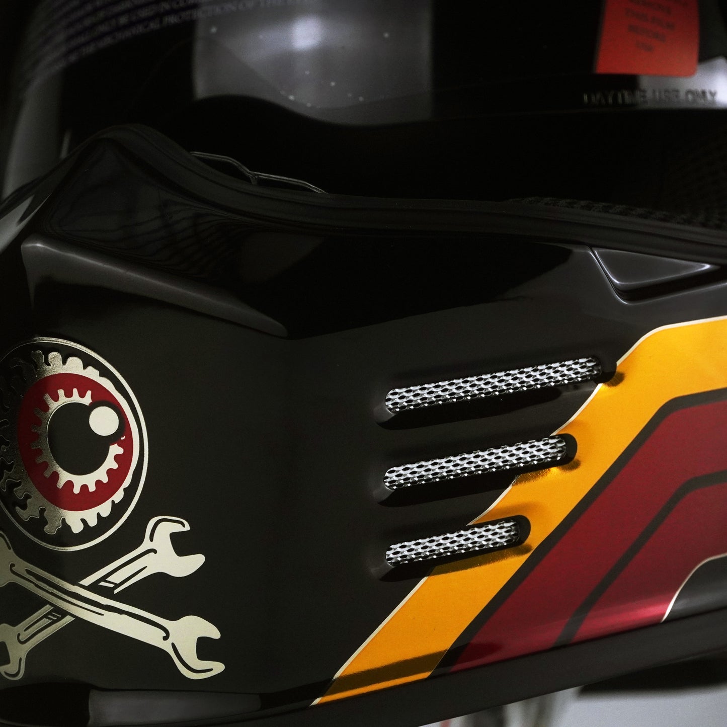 Simpson Helmet Venom Bandit (Black/Chrome)