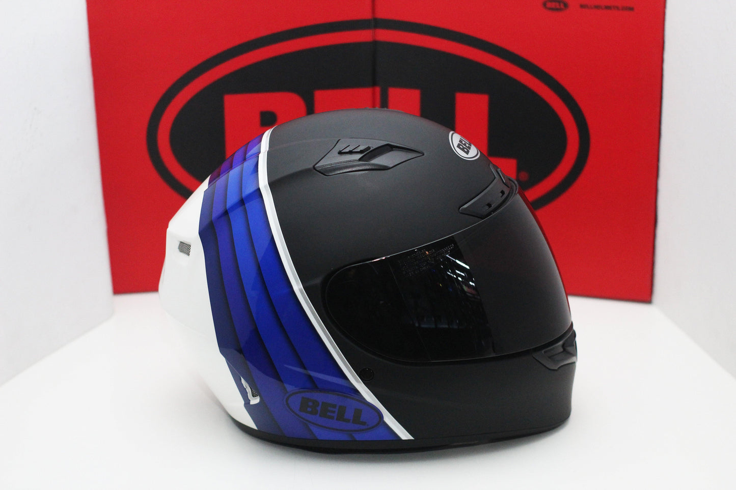 Bell Qualifier DLX MIPS (Illusion Matte/Gloss Black/Blue/White) - Durian Bikers