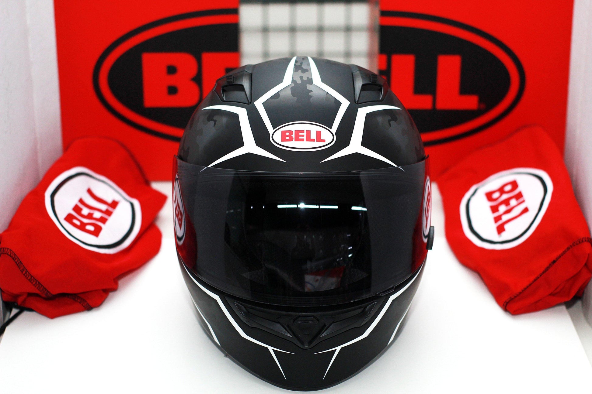 Bell Qualifier (Stealth Camo Matte Black/White) - Durian Bikers