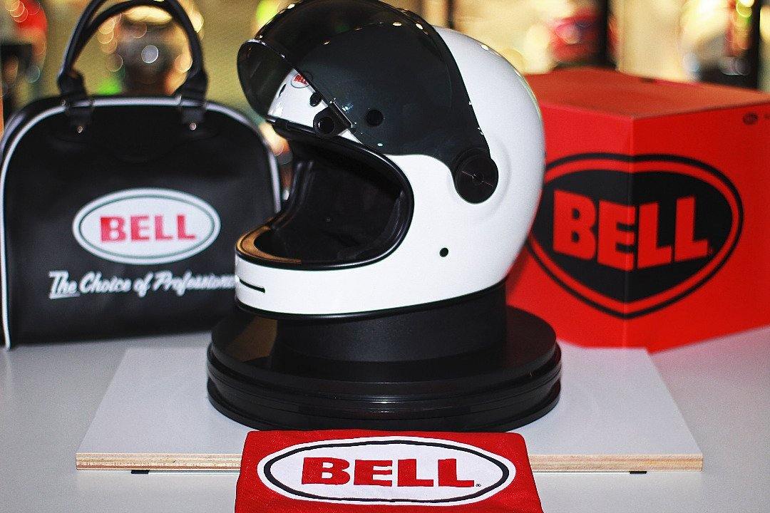 Bell Bullitt (White) - Durian Bikers