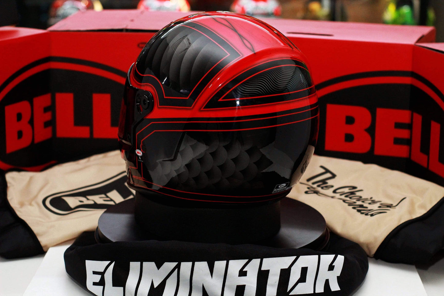 Bell Eliminator (Outlaw Black/Red) - Durian Bikers