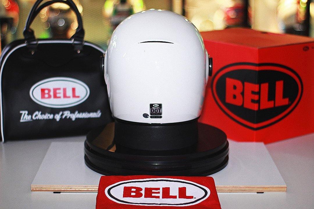 Bell Bullitt (White) - Durian Bikers