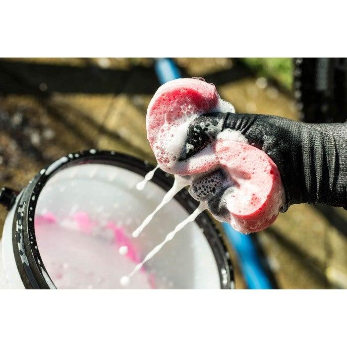 Muc Off Expanding Pink Sponge - Durian Bikers