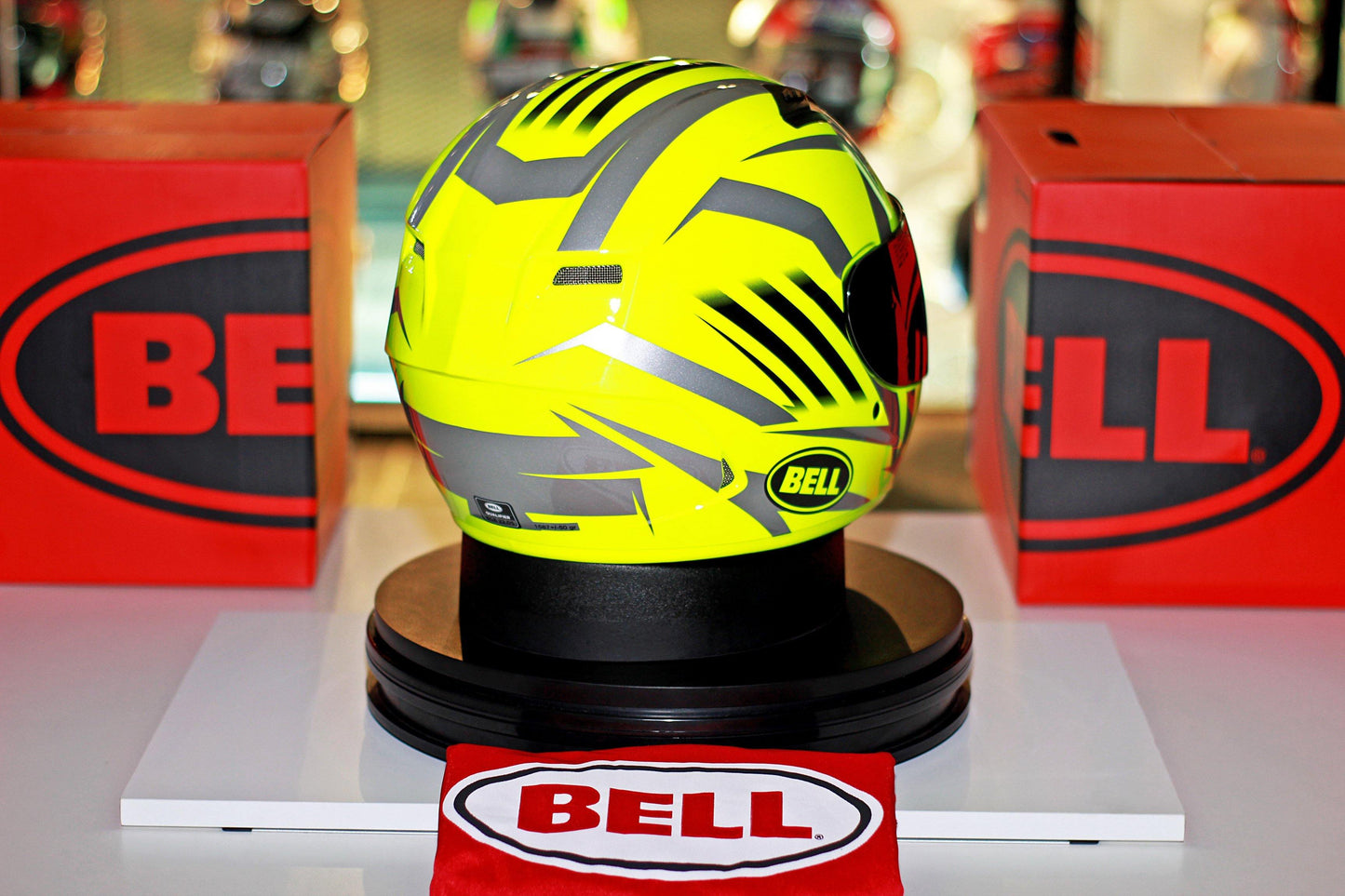 Bell Qualifier (Blaze Yellow/Titanium) - Durian Bikers