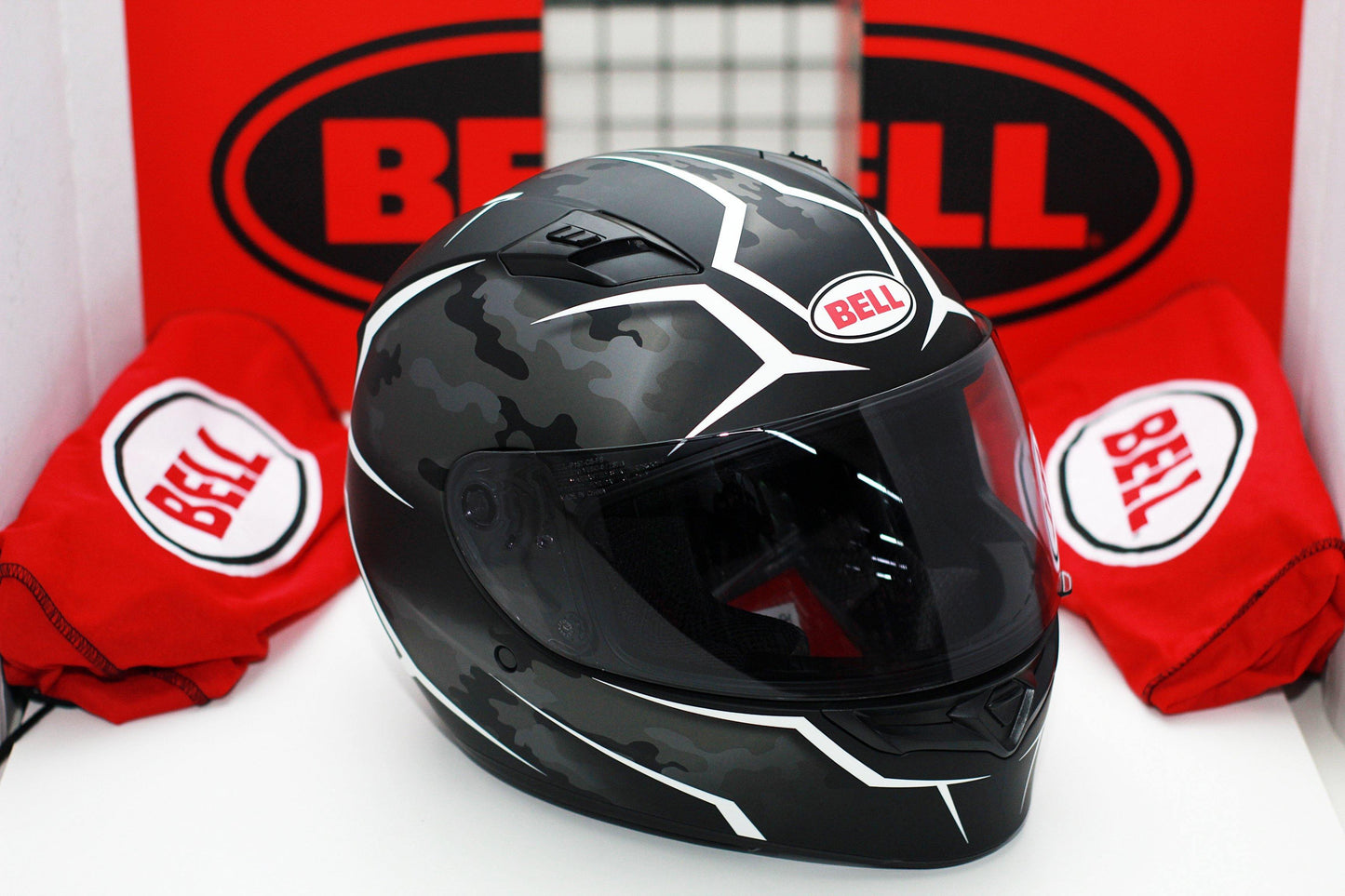 Bell Qualifier (Stealth Camo Matte Black/White) - Durian Bikers