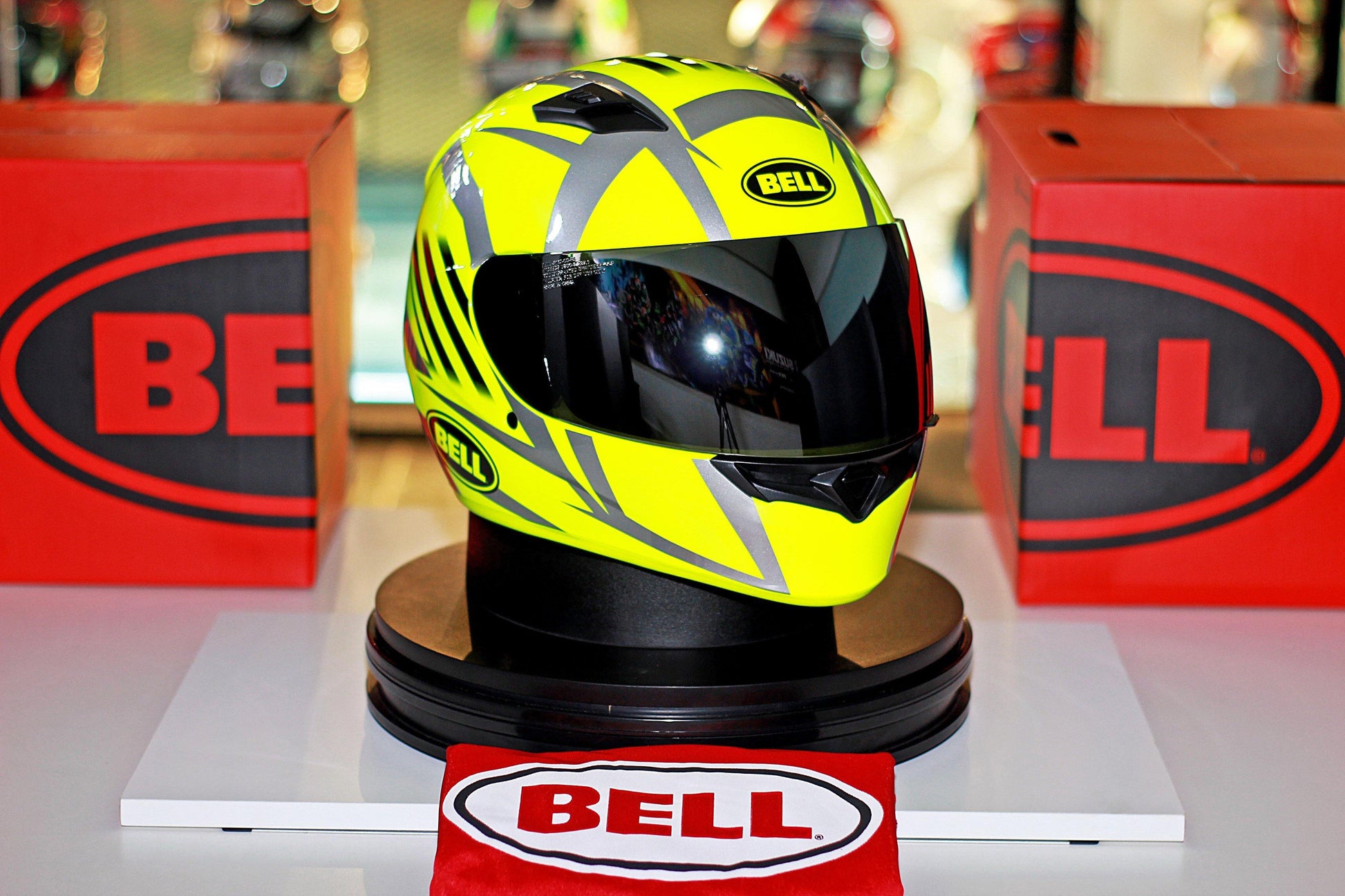 Bell Qualifier (Blaze Yellow/Titanium) - Durian Bikers