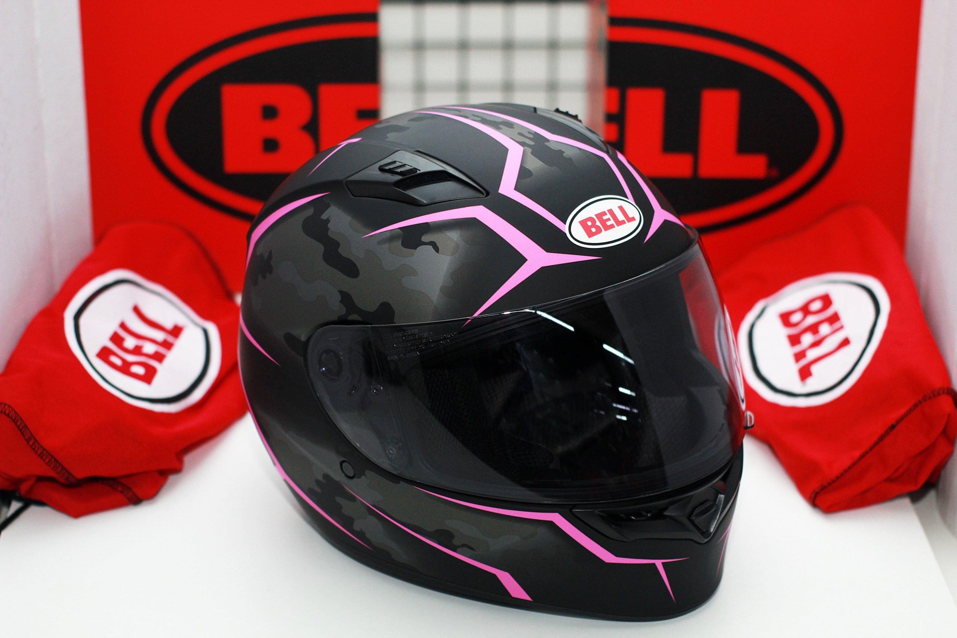 Bell Qualifier (Stealth Camo Matte Black/Pink) - Durian Bikers