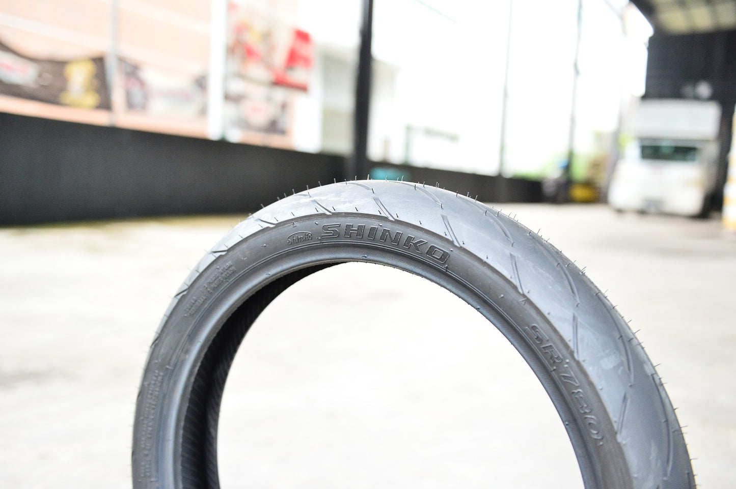 Shinko Tire SR780 Series (90/80-17)