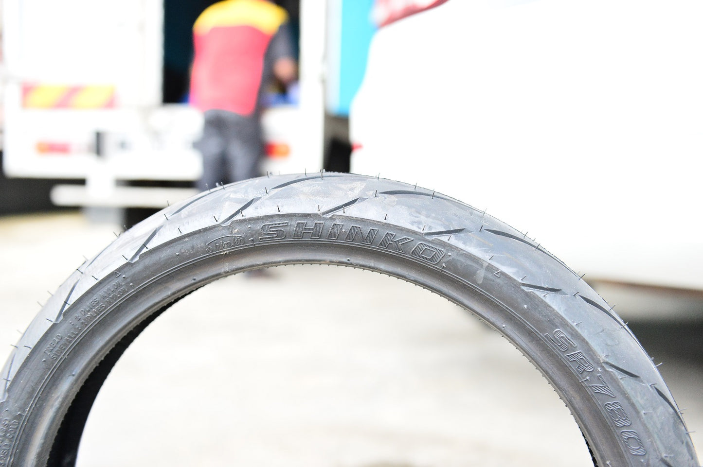 Shinko Tire SR780 Series (90/80-17)