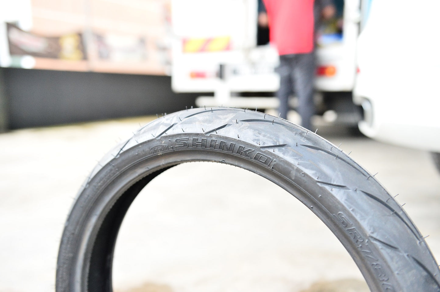 Shinko Tire SR780 Series (90/80-17)
