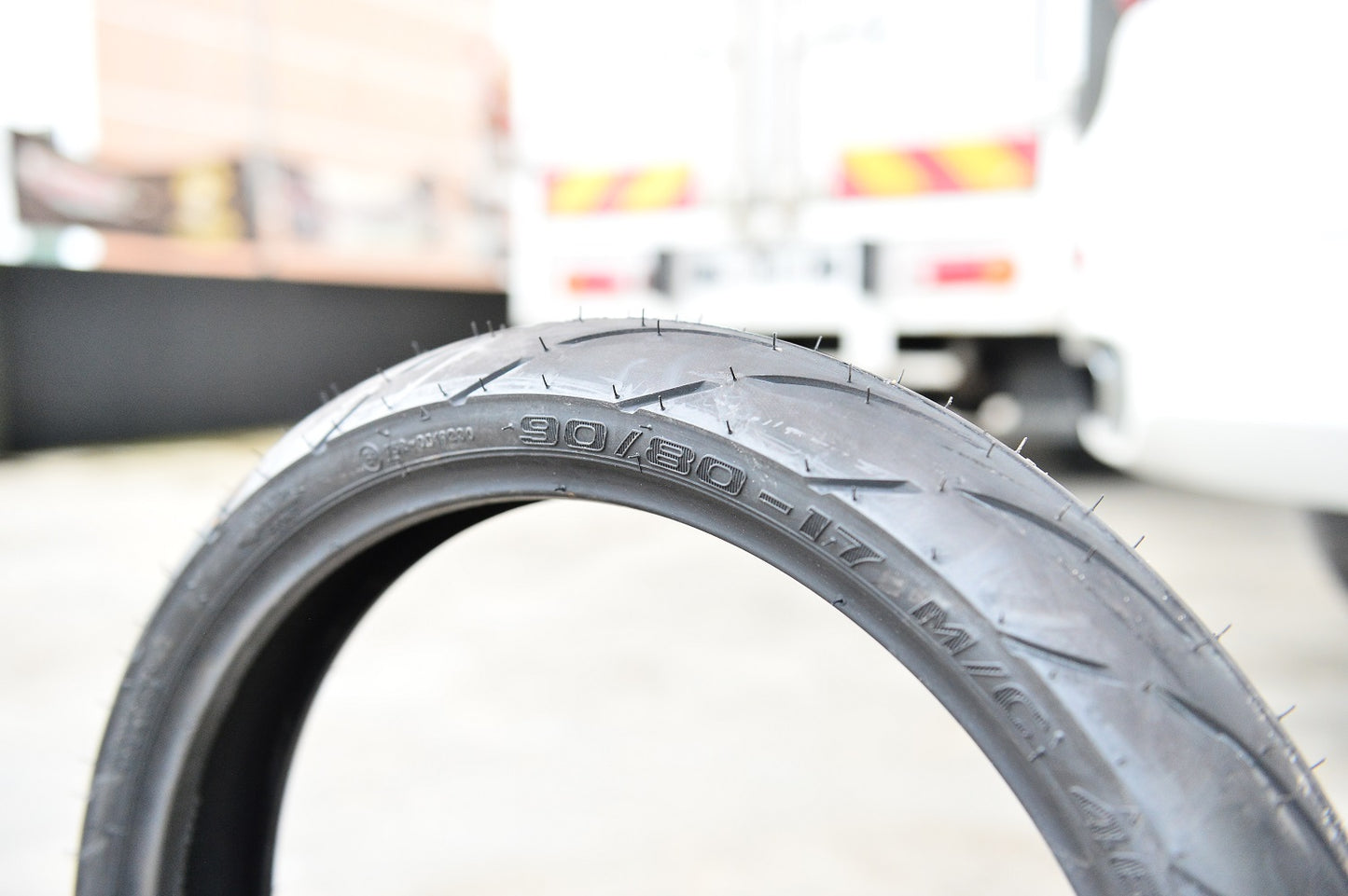 Shinko Tire SR780 Series (90/80-17)