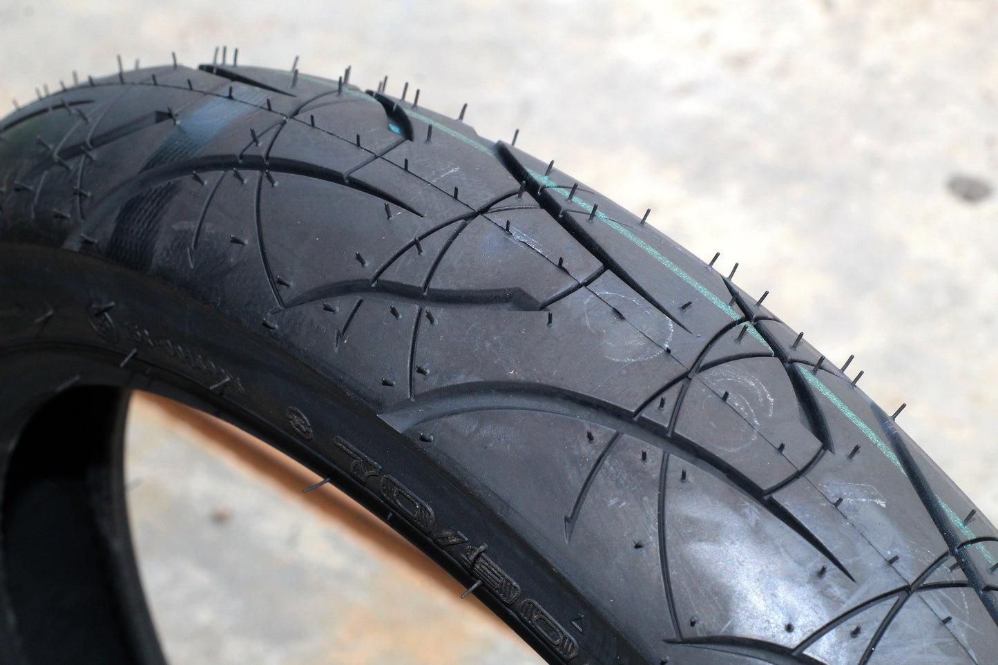 Shinko Tires SR016 Series (70/90-14) - Durian Bikers