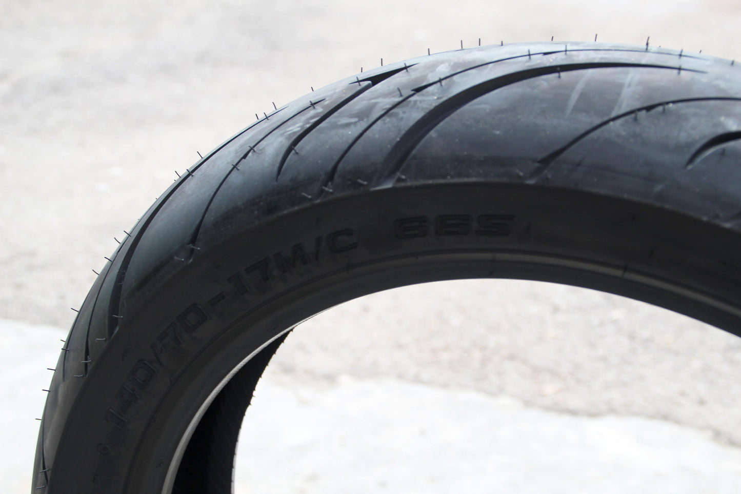 Shinko Tires SR016 Series (140/70-17) - Durian Bikers