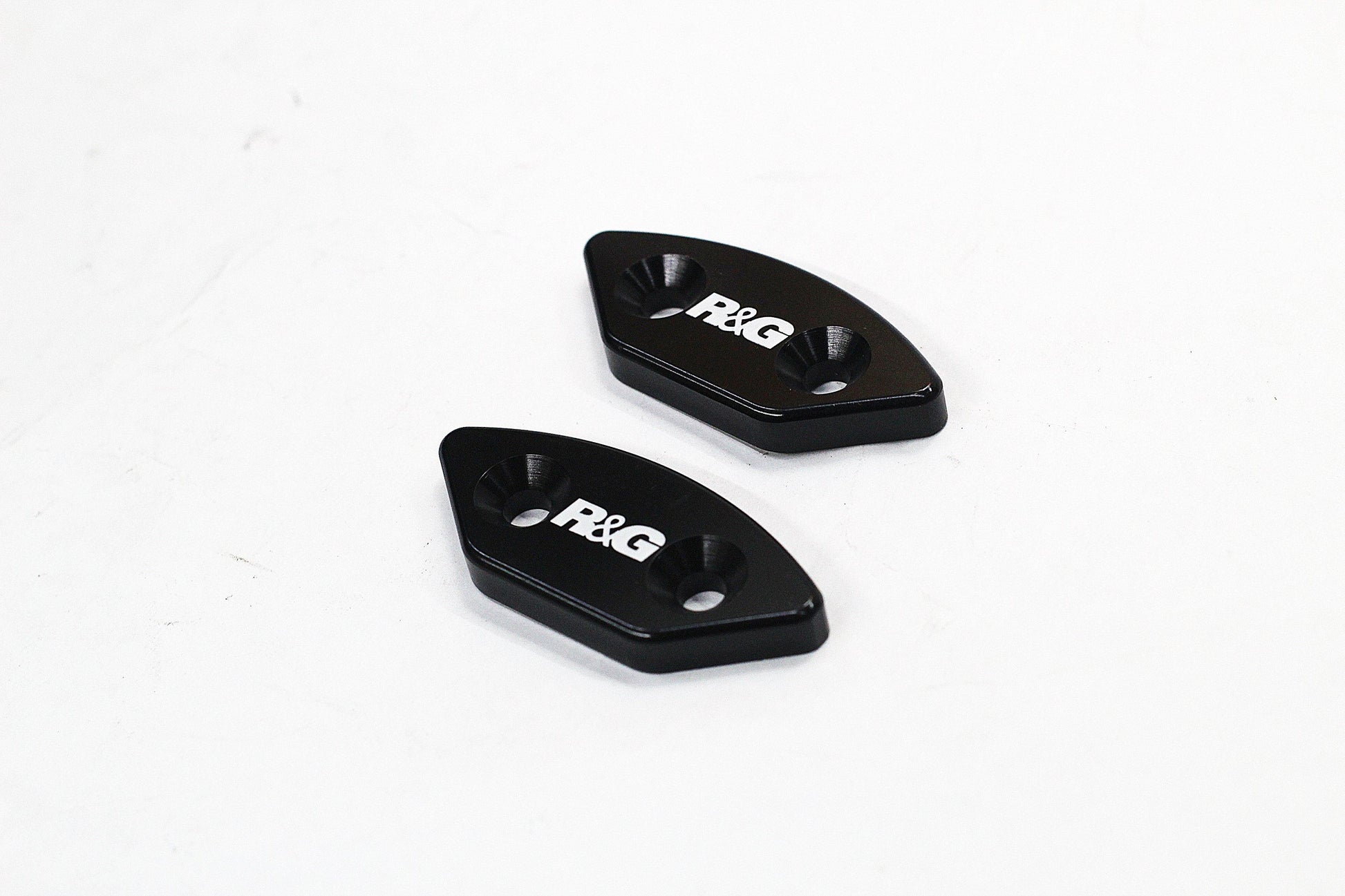R&G Mirror Blanking Plates fits for Yamaha YZF-R6 ('06-'16) - Durian Bikers