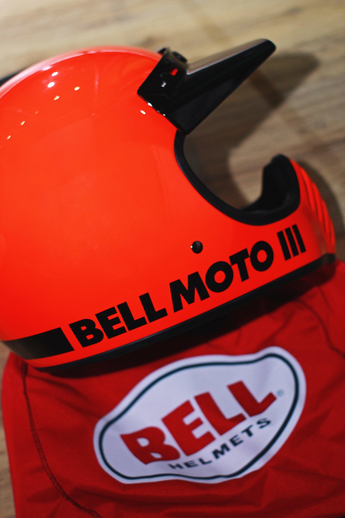 Bell Moto-3 (Classic Hi-Viz Orange) - Durian Bikers
