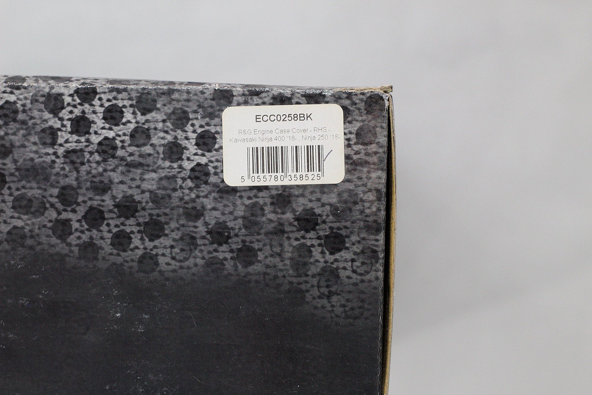 R&G Engine Case Cover fits for Kawasaki Ninja 250 / 400 ('18-) & Z400 / Z250 ('19-) (RHS) - Durian Bikers