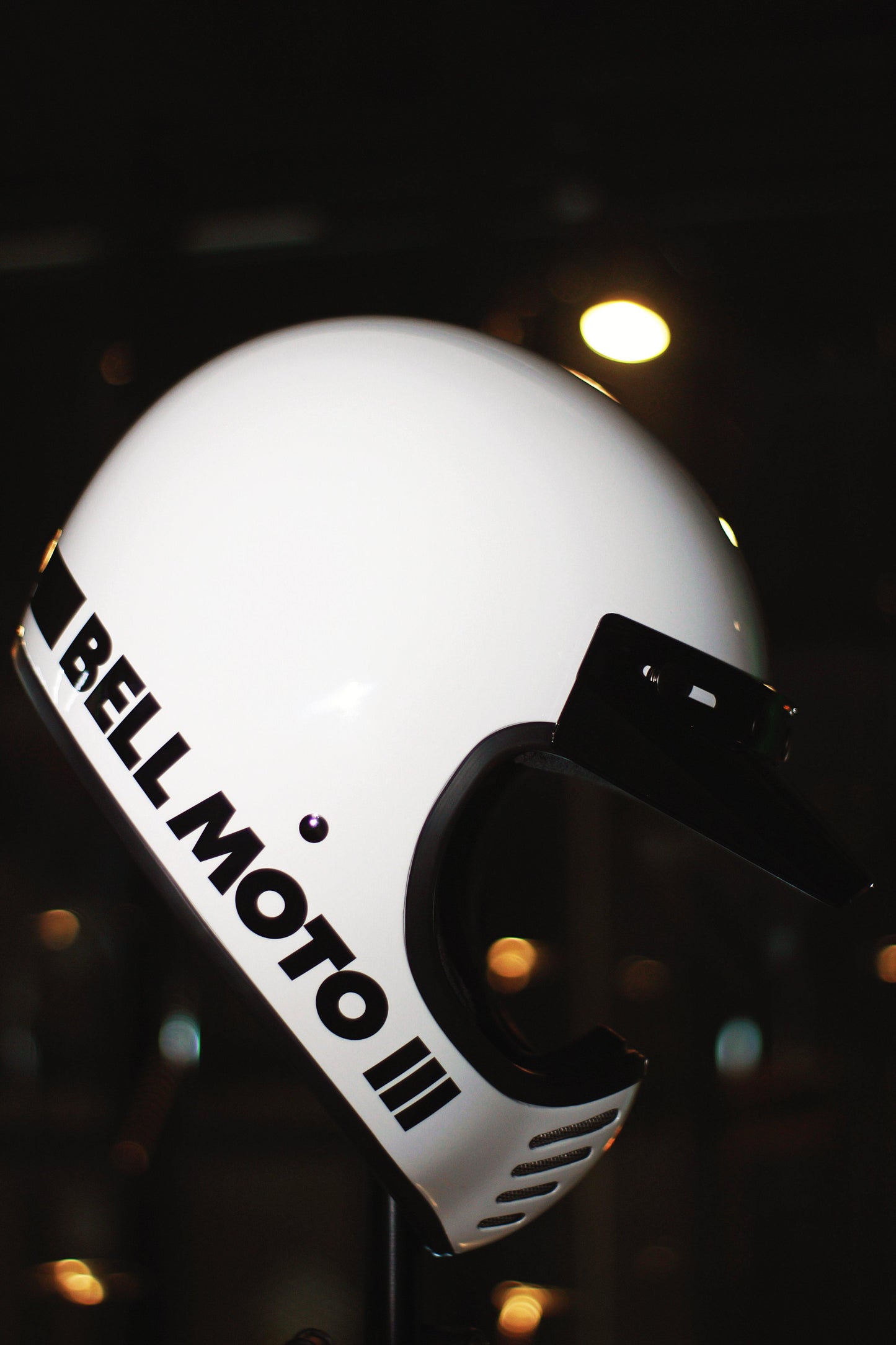 Bell Moto-3 (Classic White) - Durian Bikers