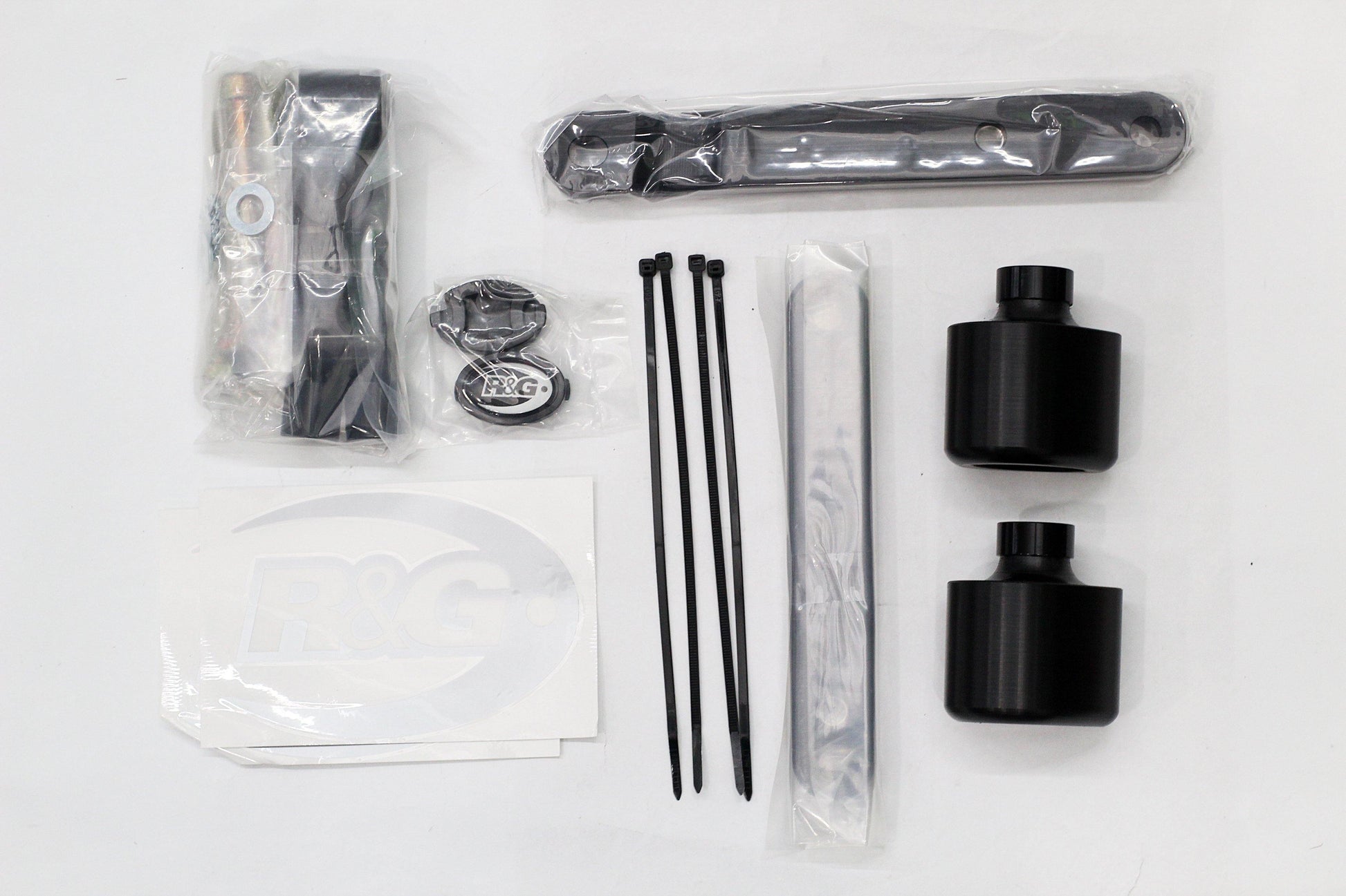 R&G Crash Protectors Aero Style fits for Yamaha R25 ('14-'18) & R3 ('15-'18) - Durian Bikers