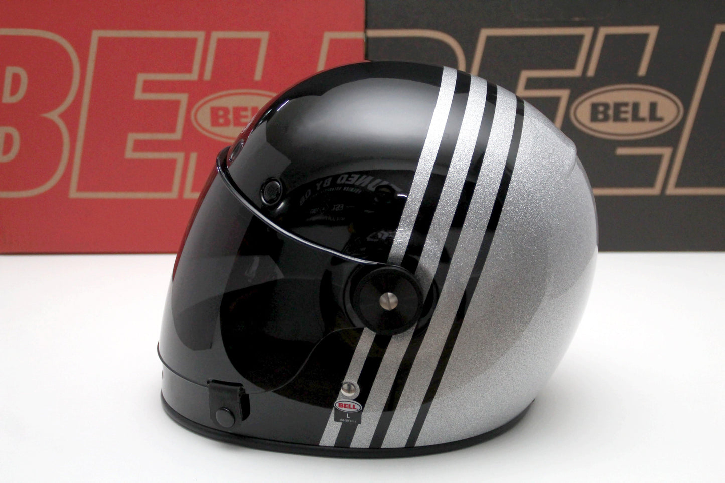 Bell Bullitt Special Edition (Reverb Black/Silver) - Durian Bikers