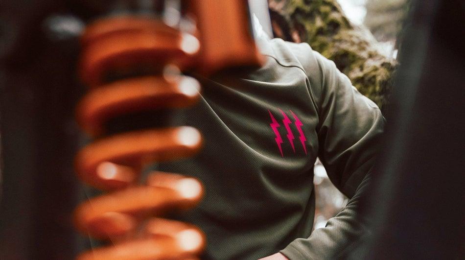 Muc Off Long Sleeve Riders Jersey (Green) - Durian Bikers