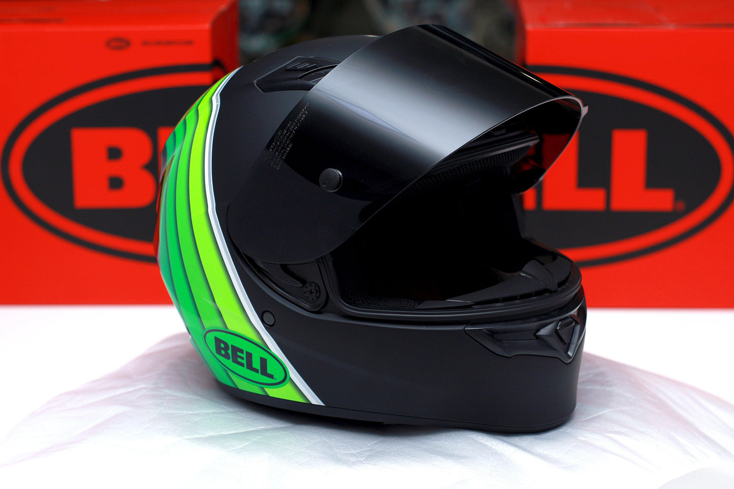 Bell Qualifier DLX MIPS (Illusion Matte/Gloss Black/Green) - Durian Bikers
