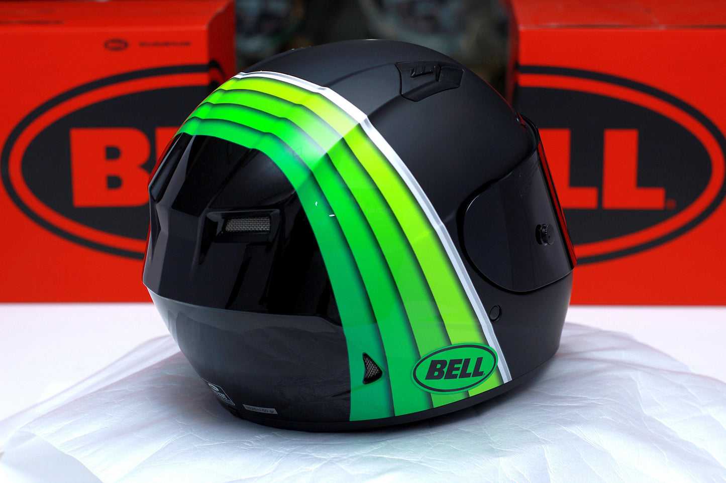 Bell Qualifier DLX MIPS (Illusion Matte/Gloss Black/Green) - Durian Bikers