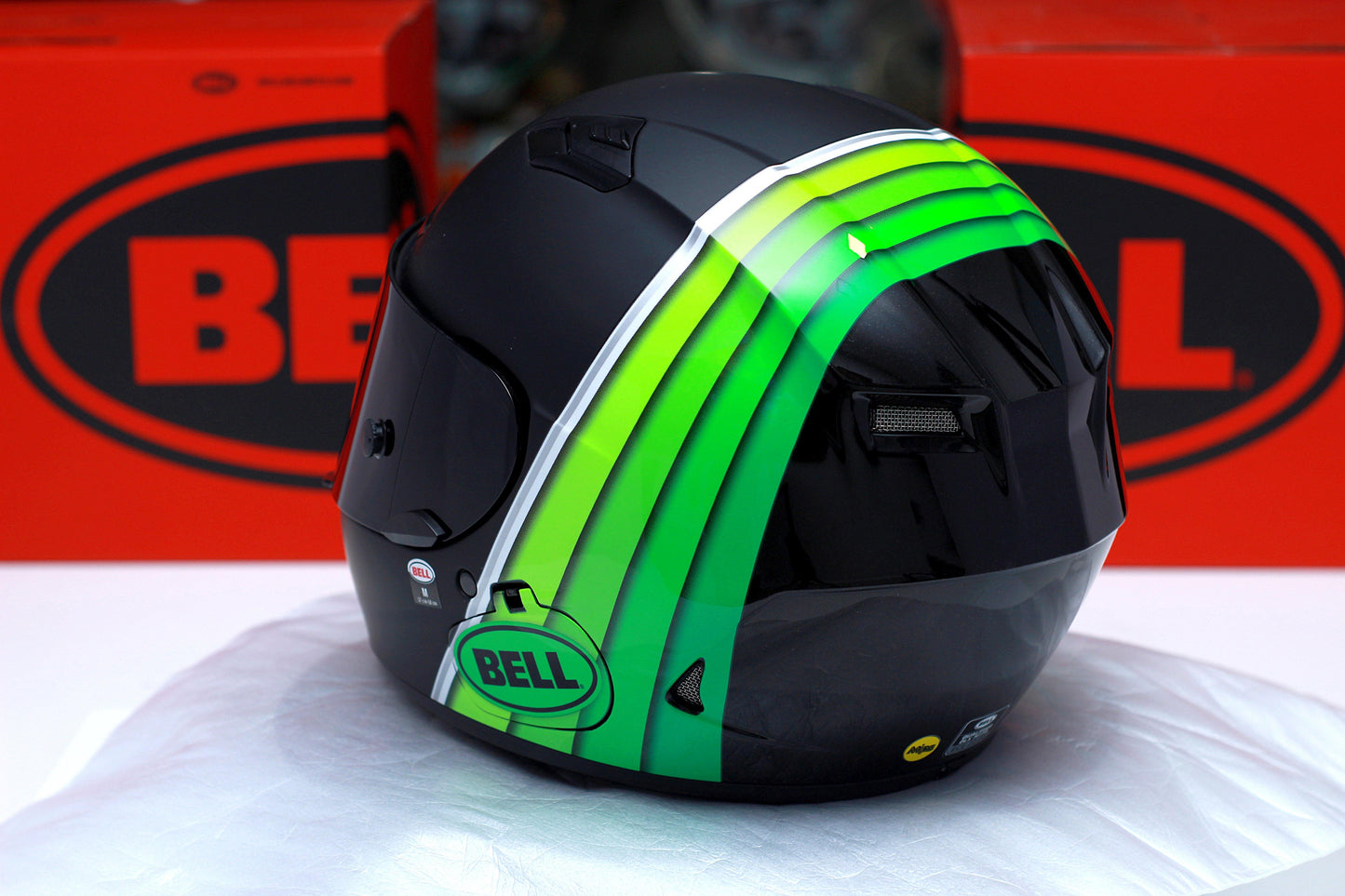 Bell Qualifier DLX MIPS (Illusion Matte/Gloss Black/Green) - Durian Bikers