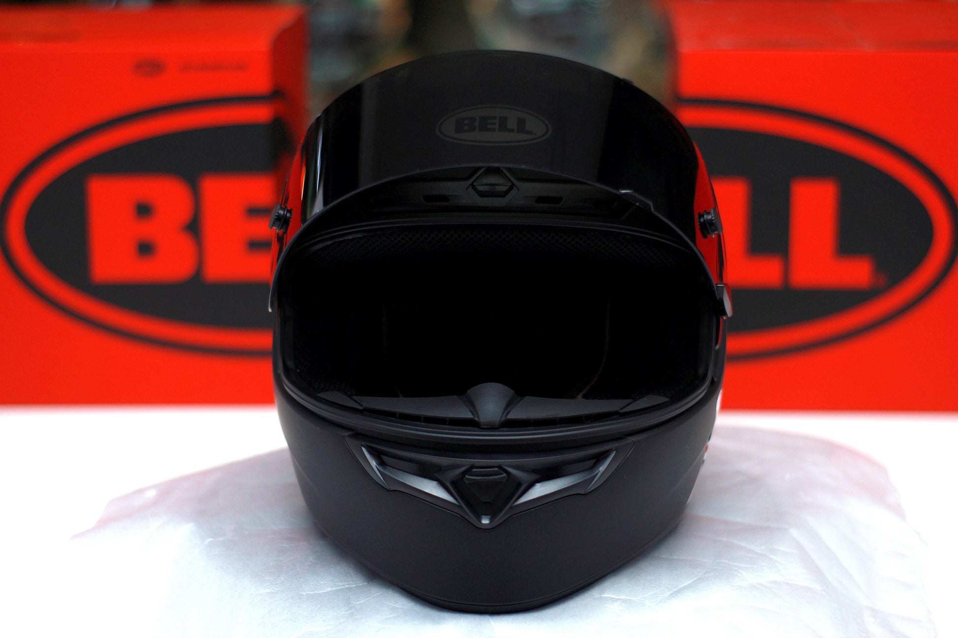 Bell Qualifier DLX MIPS (Illusion Matte/Gloss Black/Silver/White) - Durian Bikers