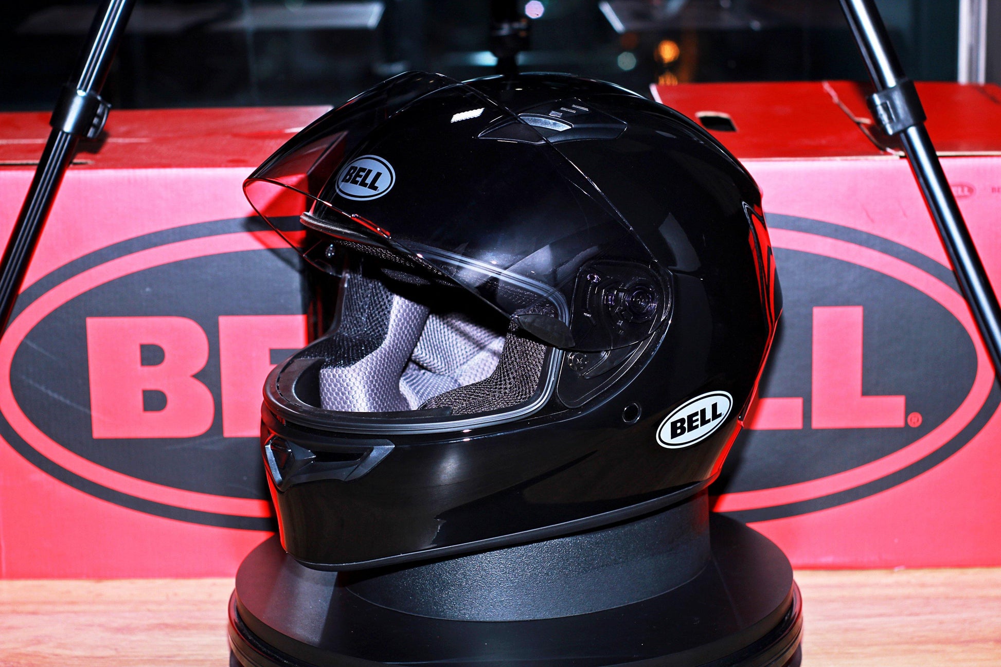 Bell Qualifier (Gloss Black) - Durian Bikers