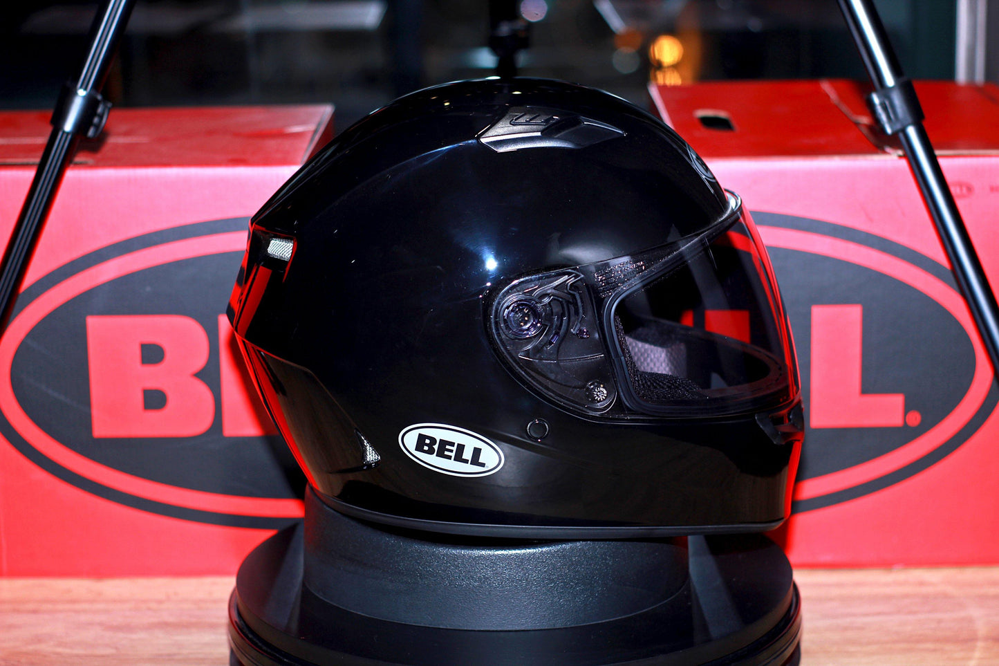 Bell Qualifier (Gloss Black) - Durian Bikers