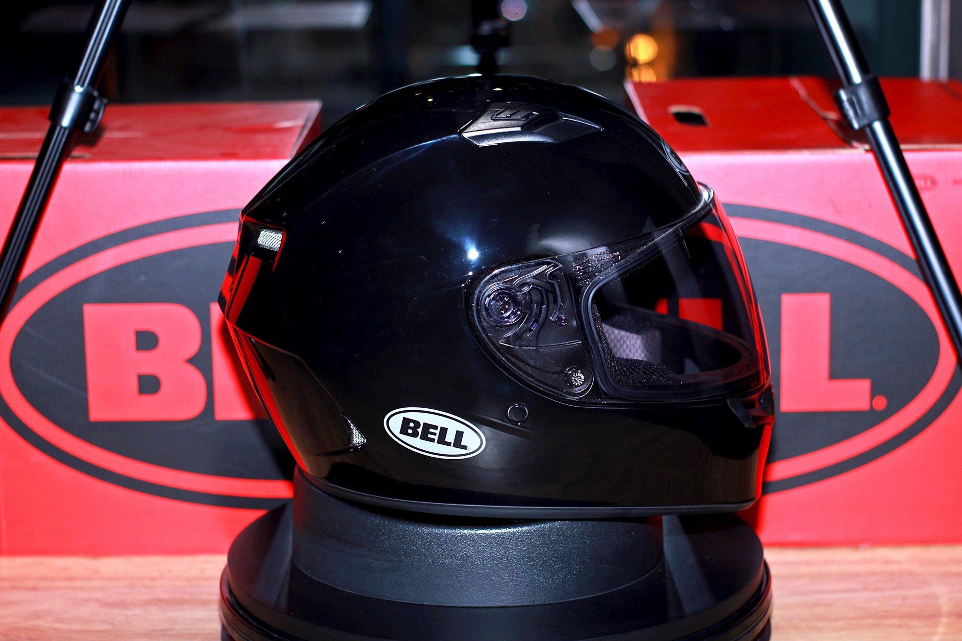 Bell Qualifier (Gloss Black) - Durian Bikers