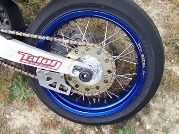 R&G Swingarm Protectors fits for Yamaha YZ 250F / 250 / 400F / 426F / 450F / WR 250 / WR 450 and Honda XR650R All Years - Durian Bikers