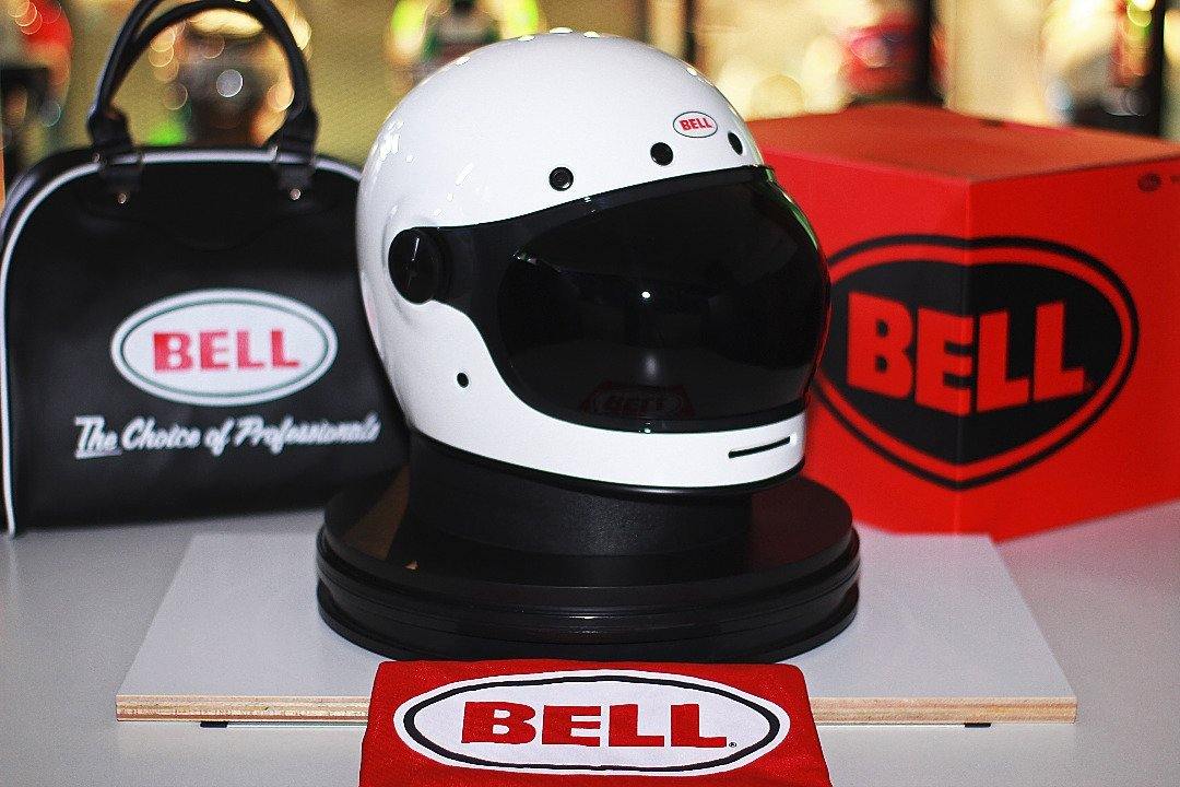 Bell Bullitt (White) - Durian Bikers