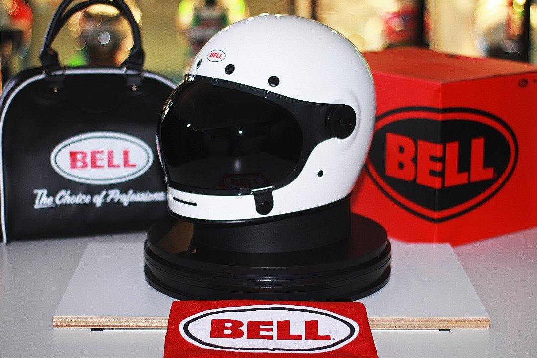 Bell Bullitt (White) - Durian Bikers
