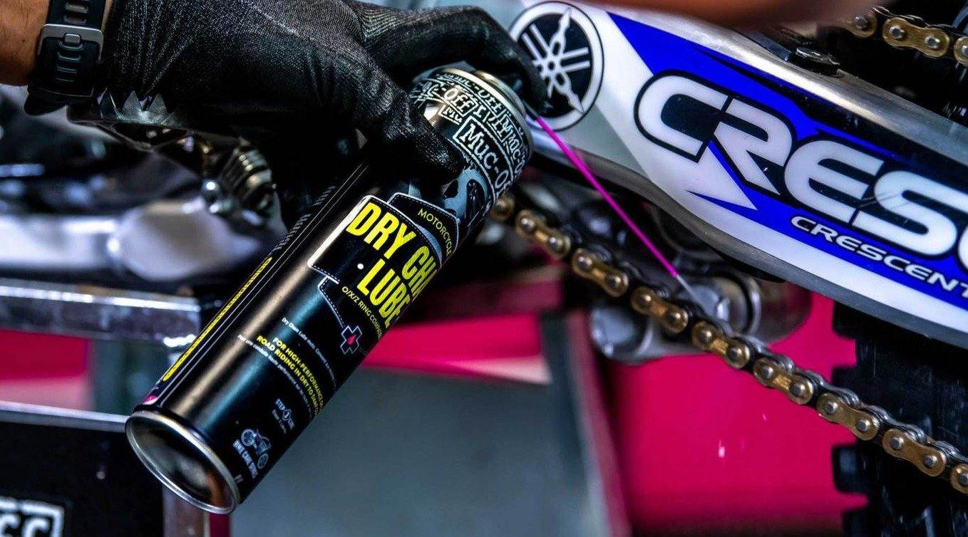 Muc Off Motorcycle Dry Weather Chain Lube (400ml) - Durian Bikers