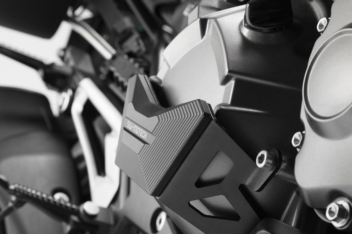 SW Motech Engine Case Guard (Black) fits for Kawasaki Z 800 ('12-) - Durian Bikers