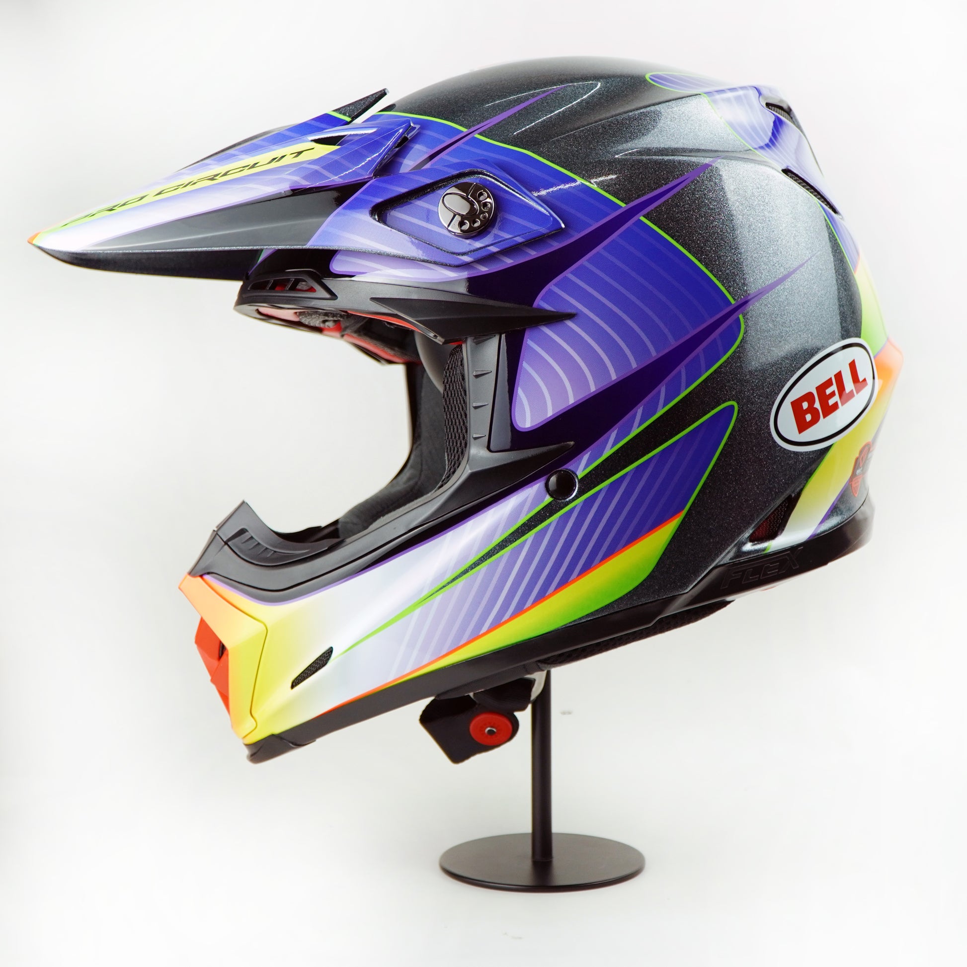 bell 8 vs bell 9 helmet Bell Helmet Moto-9S Flex (Pro Circuit 2023 METFL) – Durian Bikers