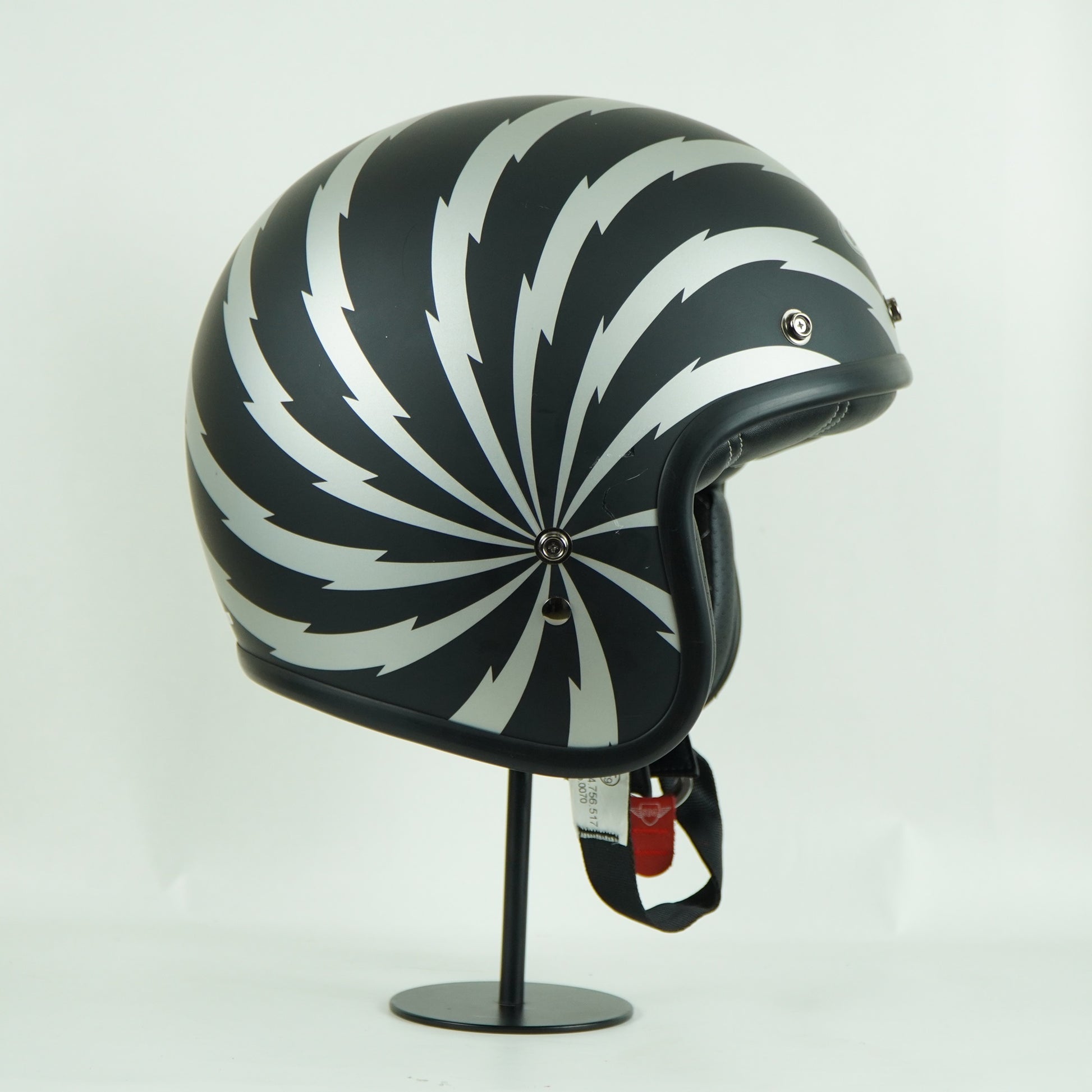 bell custom 500 vertigo helmet Bell Helmet Custom 500 (Vertigo Black/Silver) – Durian Bikers