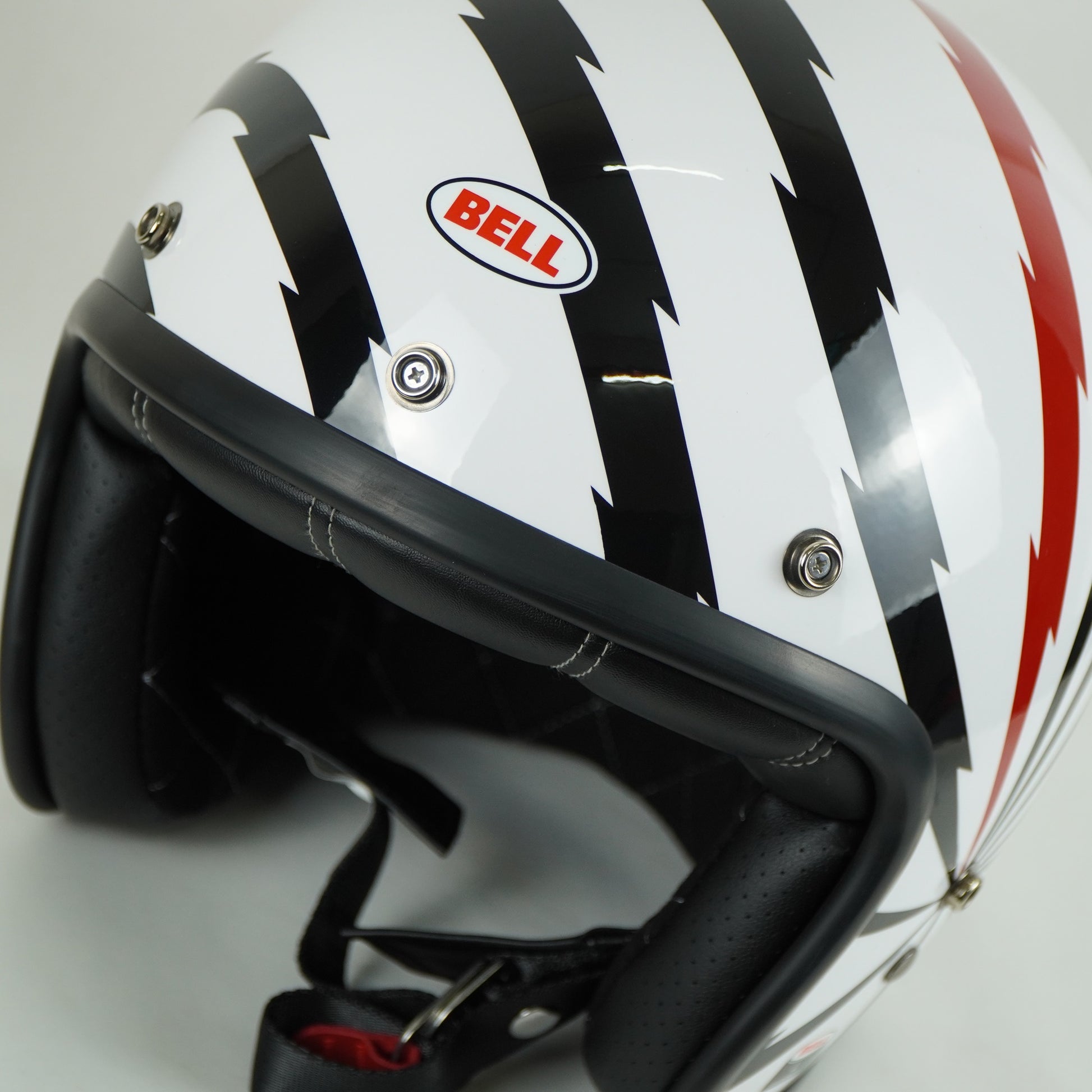 Bell Helmet Custom 500 (Vertigo Gloss White/Black/Red) – Durian Bikers Bell Helmet Custom 500 (Vertigo Gloss White/Black/Red) – Durian Bikers