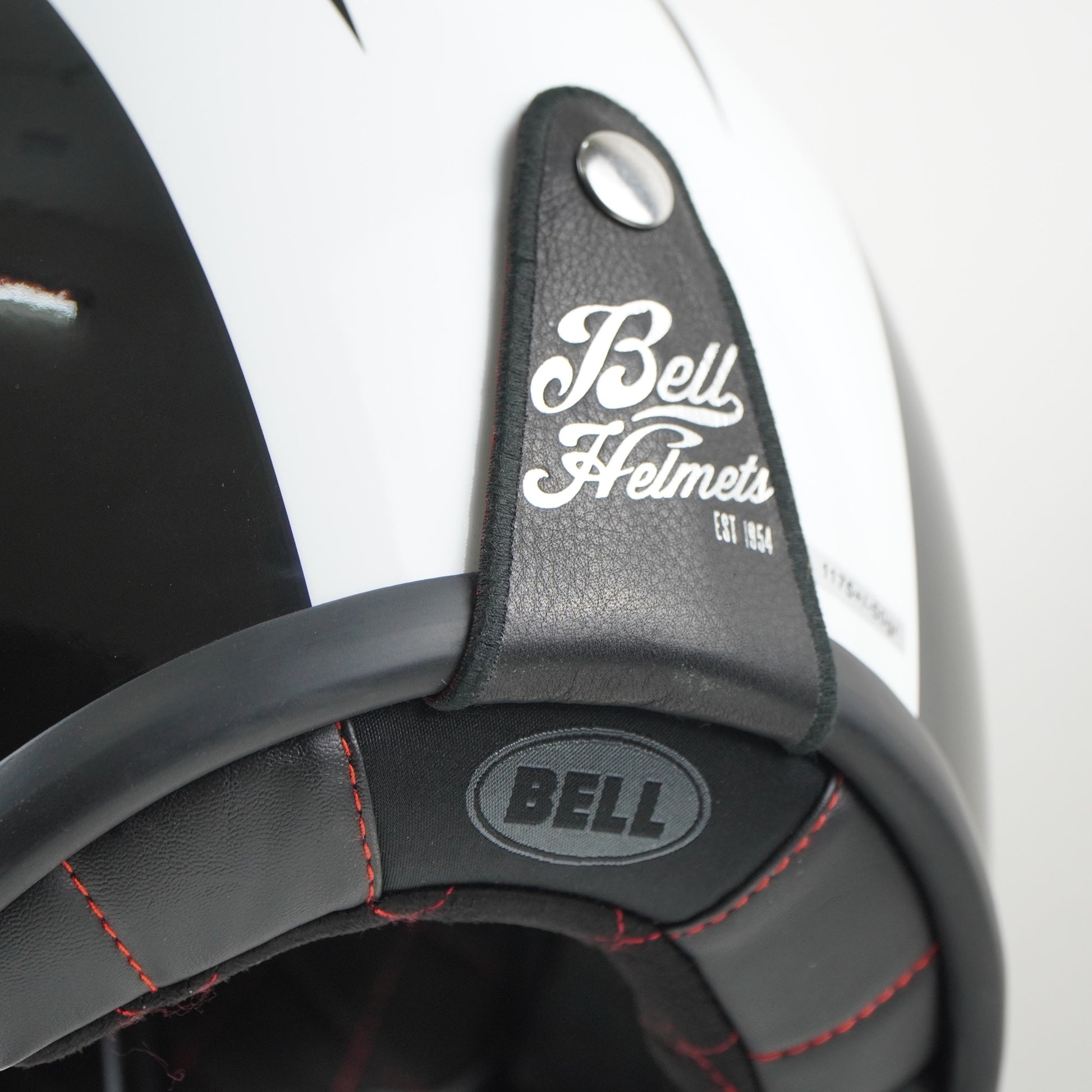 Bell Helmet Custom 500 (Ace Cafe 59 Black/White) – Durian Bikers Bell Helmet Custom 500 (Ace Cafe 59 Black/White) – Durian Bikers