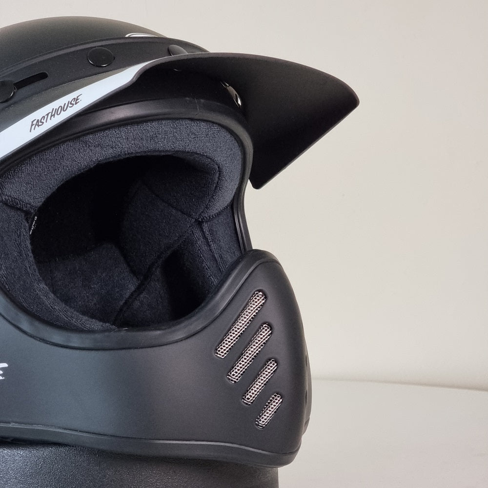 Bell Helmet Moto-3 (Fasthouse Old Road Matte Gloss Black/White)