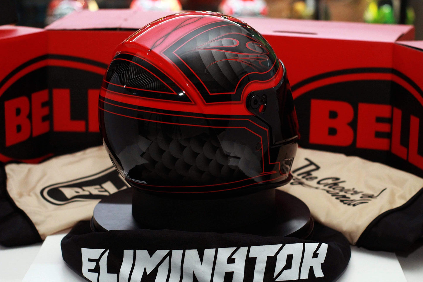 Bell Eliminator (Outlaw Black/Red) - Durian Bikers