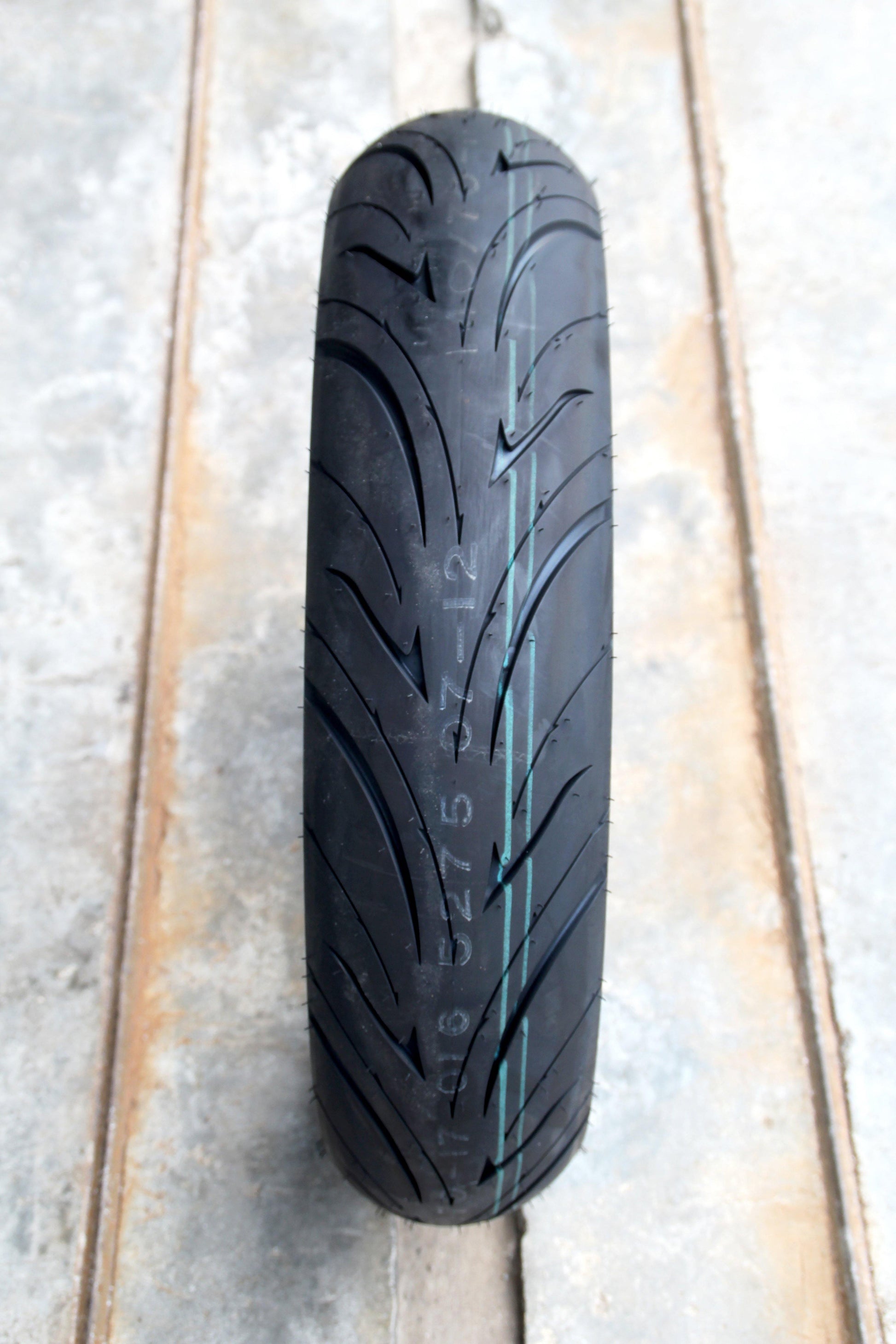 Shinko Tires SR016 Series (140/70-17) - Durian Bikers