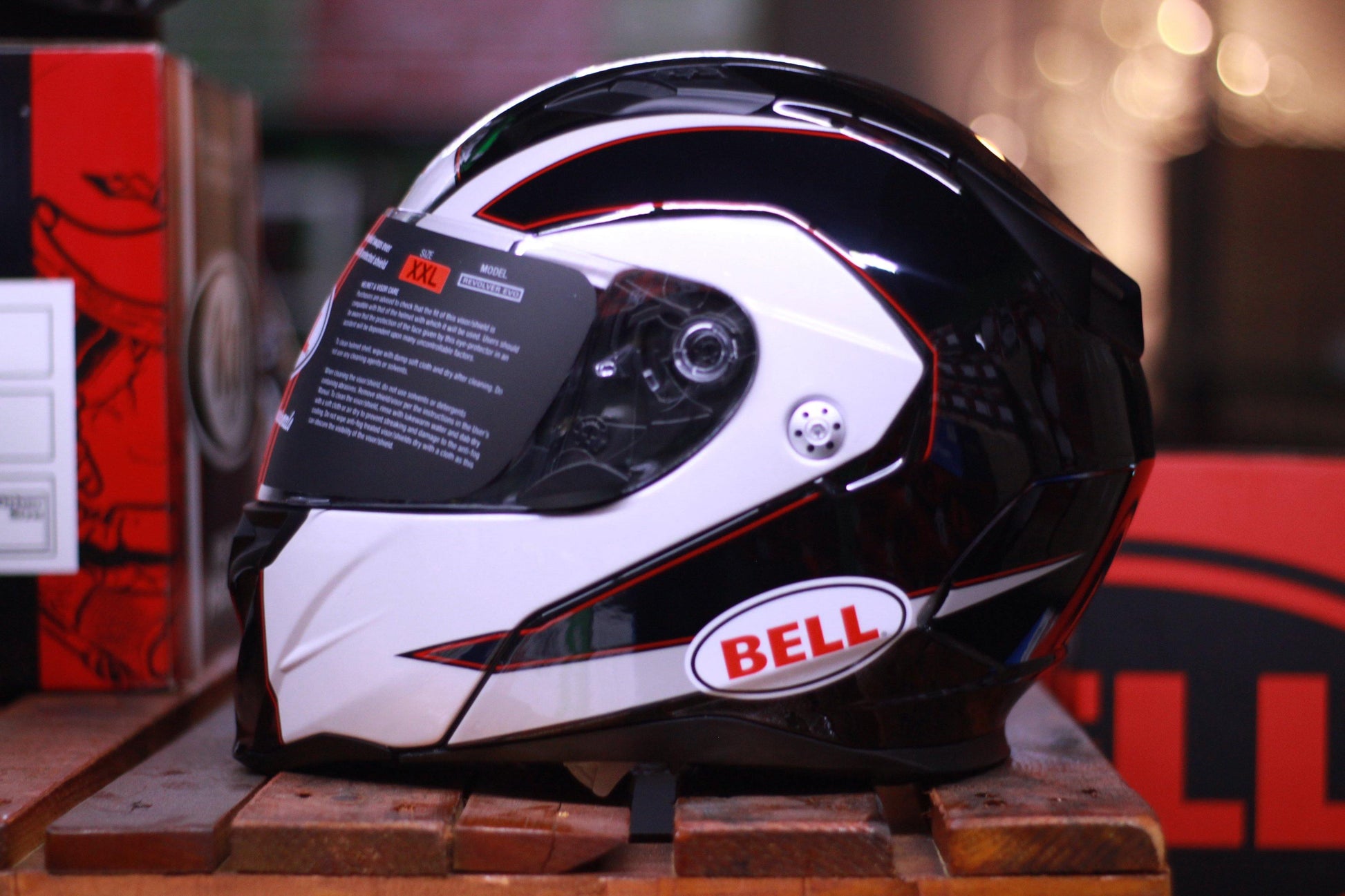 Bell Helmet Revolver Evo (Ghost Black) – Durian Bikers