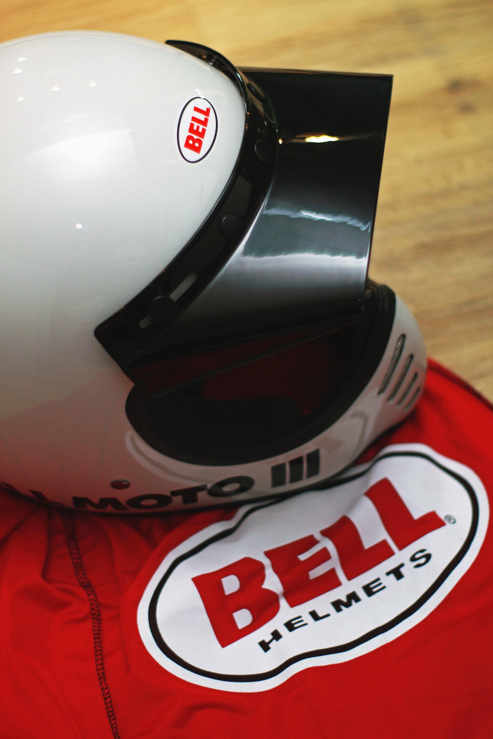 bell helmet b03 Bell Helmet Moto-3 (Classic White) – Durian Bikers