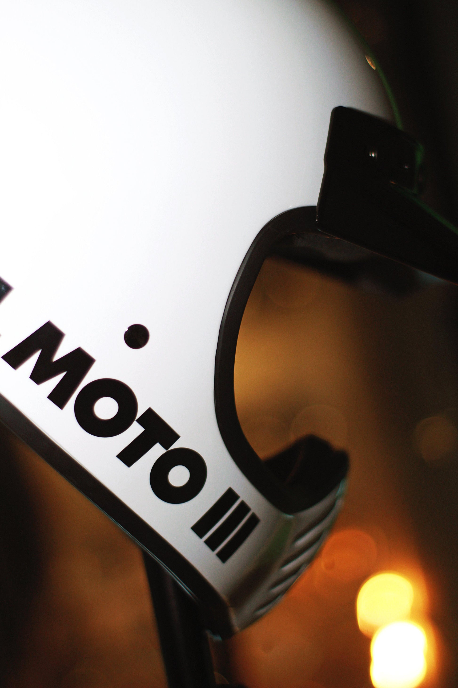 Bell Moto-3 (Classic White) - Durian Bikers