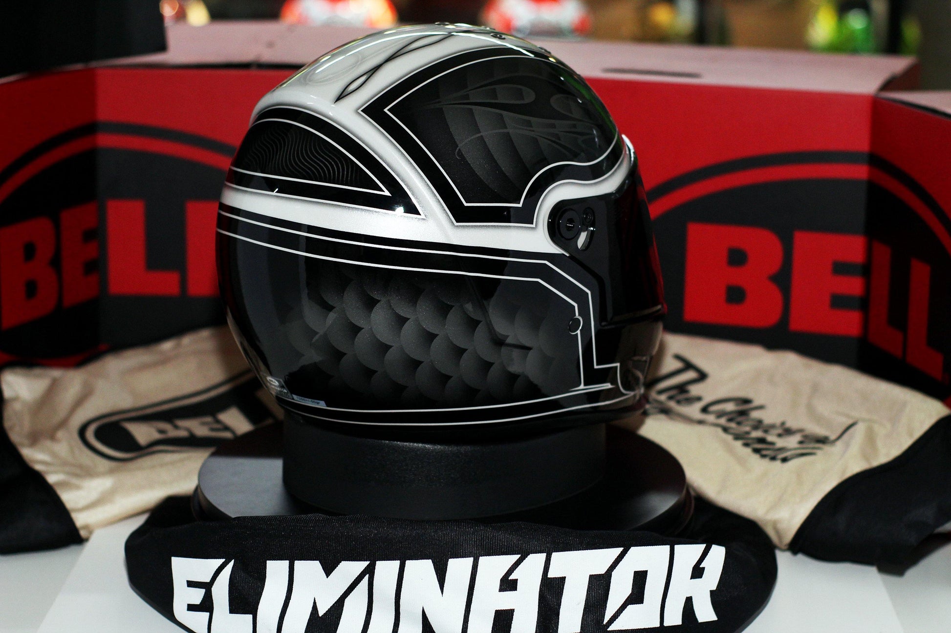 bell eliminator outlaw helmet Carbon ready speaker pockets make it a well Bell Eliminator Menace Helmet -