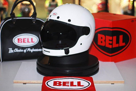 Bell Bullitt (White) - Durian Bikers