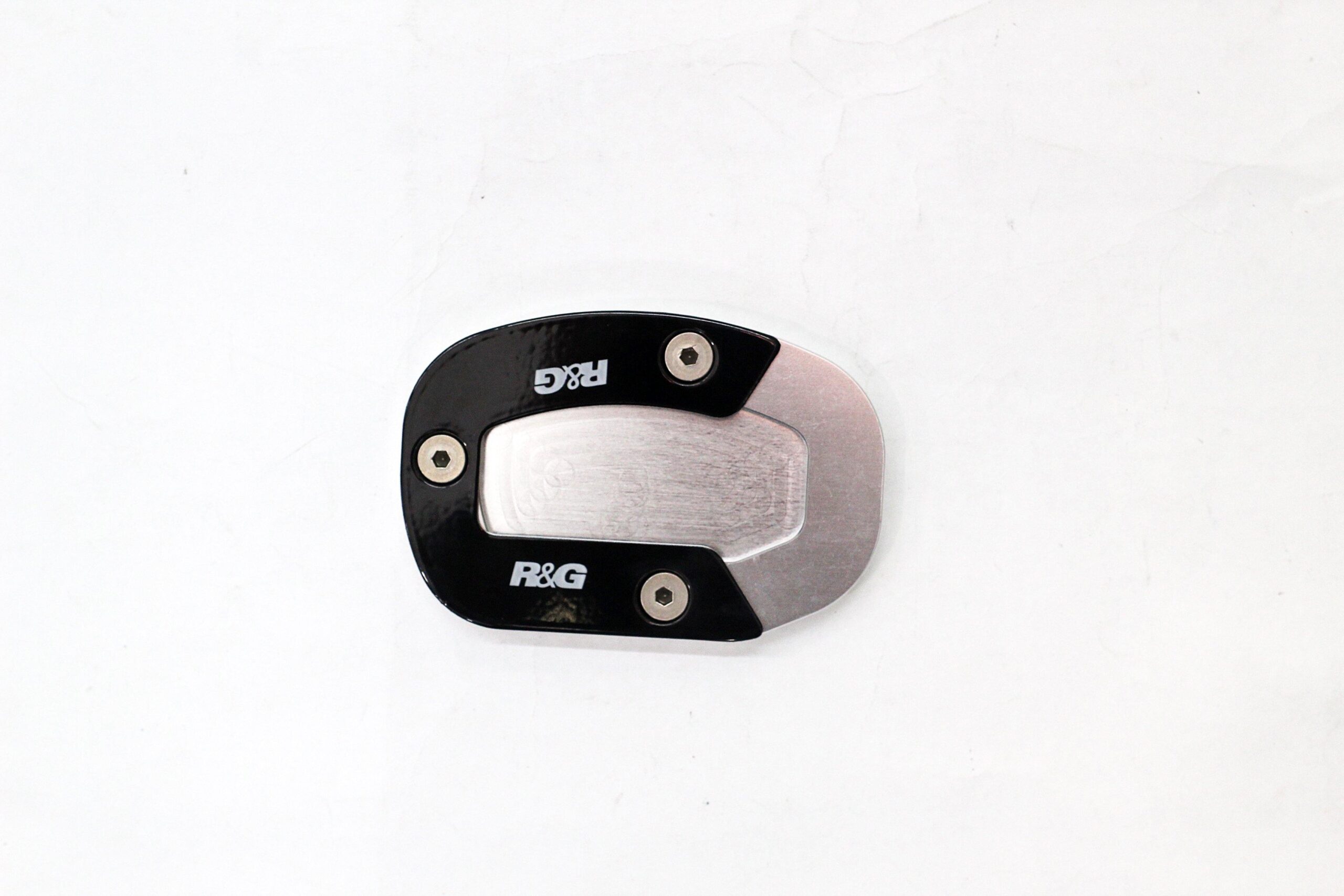 R&G Kickstand Shoe fits for Yamaha MT-07 ('14-) (FZ-07) / XSR700 ('16-) / Tracer 700 ('16-) (FJ-07) Models - Image 2